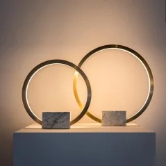 Lampe de table circulaire LED avec pied en marbre  - 2